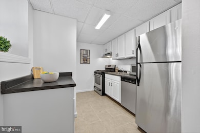 1514 17th St NW unit B6, Washington, DC 20036 - photo 4