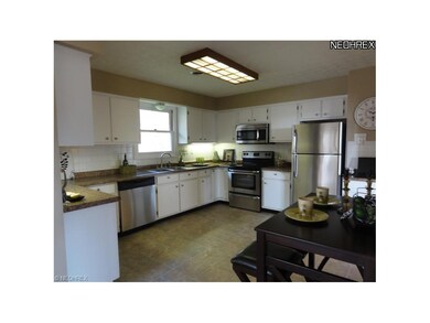 Spacious kitchen with all new appliances