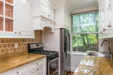 64 Sagamore Rd unit J 1, Bronxville, NY 10708 - photo 7