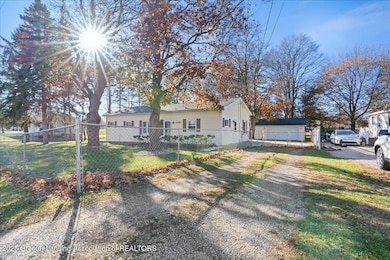 6030 Piper Ave, Lansing, MI 48911 - photo 2