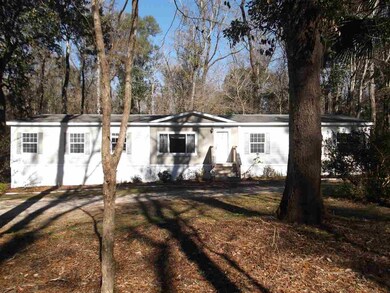 377 White Oak Dr, Crawfordville, FL 32327 - photo 2