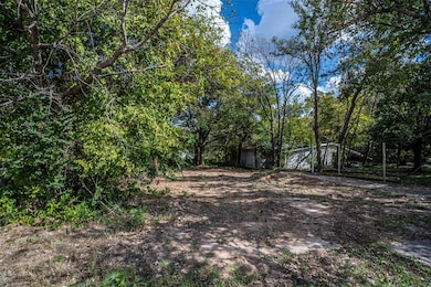 405 S Minnesota Ave, Shawnee, OK 74801 - photo 3