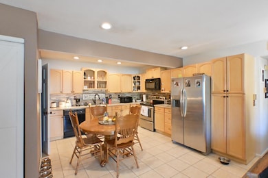 W169N11588 Biscayne Dr unit 14, Germantown, WI 53022 - photo 7