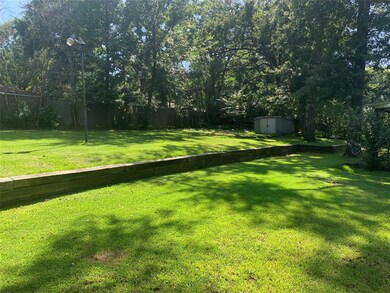 1827 Sybil Ln, Tyler, TX 75703 - photo 2
