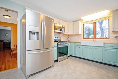 1274 Berkshire Ave, Indian Orchard, MA 01151 - photo 6