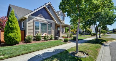 920 Buck Point St, Central Point, OR 97502 - photo 2