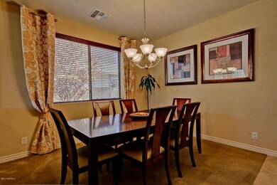 7 FORMAL DINING