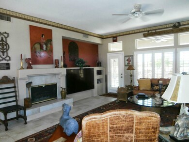 Family Room 3