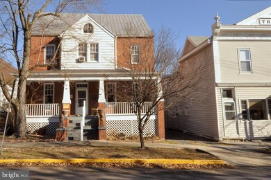 31 Congress St, Berkeley Springs, WV 25411 - photo 5