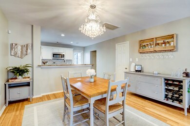 710 Redwing Place Dr, Houston, TX 77009 - photo 7