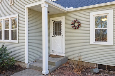 05-1811-W-C-Ave-Kalamazoo-MI-49009-Windo