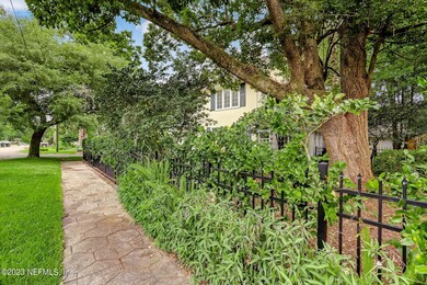 1611 Donald St, Jacksonville, FL 32205 - photo 2