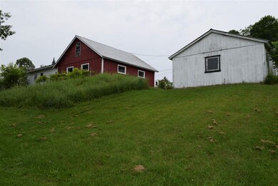 26 Pearl St, Hardwick, VT 05843 - photo 2