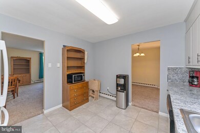 1224 Woodmere Dr unit 2, Pottstown, PA 19464 - photo 7