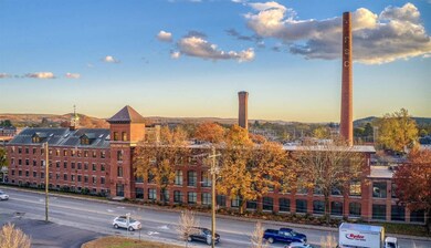 216 West St unit 4, Keene, NH 03431 - photo 2