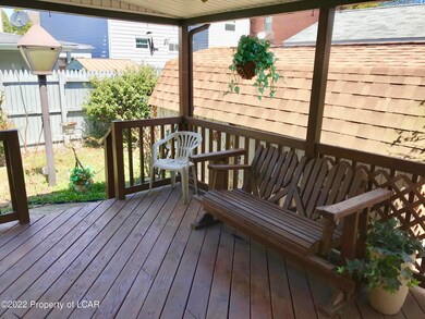 126 E Grant St, McAdoo, PA 18237 - photo 3