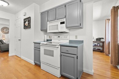 4156 Aspen Ct, Waterloo, IA 50701 - photo 2