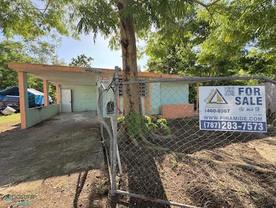 calle 1 Colinas de Vista Alegre unit X-13, Bayamón, PR 00956 - photo 2