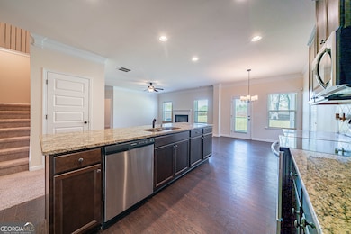 10 Edgewater Ct, Covington, GA 30016 - photo 3