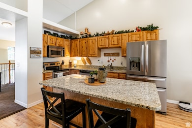 239 Lyman Ln, Bountiful, UT 84010 - photo 7