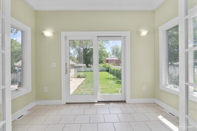 304 S Fordham Ave, Aurora, IL 60506 - photo 6