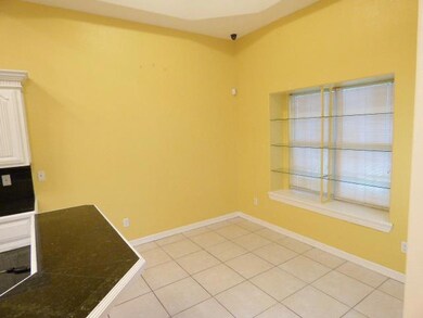 925 Lion Dr, Pharr, TX 78577 - photo 7