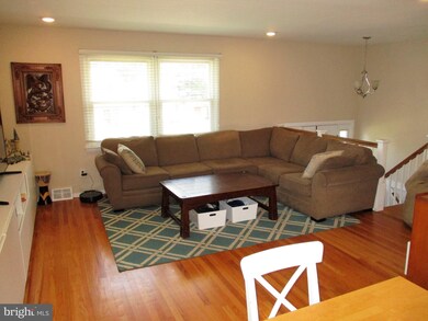 168 Floral Dr, Morrisville, PA 19067 - photo 3