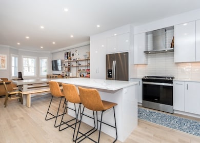 29 Cherry St unit 2, Waltham, MA 02453 - photo 2