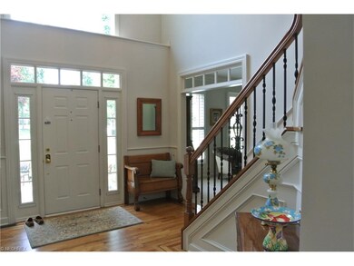 312 Aberdeen Ln, Aurora, OH 44202 - photo 4