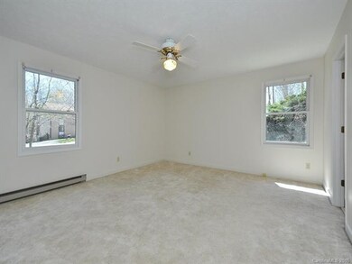 104 Shelly Dr, Hendersonville, NC 28792 - photo 6