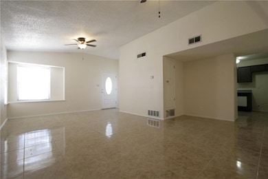 1030 Green Lilac Cir, El Paso, TX 79915 - photo 3