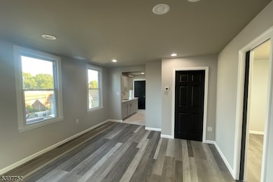 258 Montgomery St, Bloomfield, NJ 07003 - photo 3