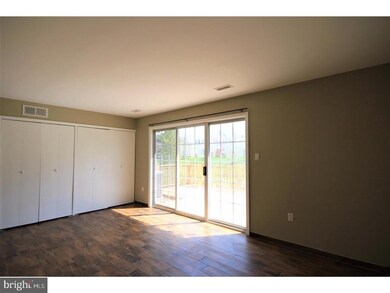 3302 Carriage Ct, North Wales, PA 19454 - photo 5