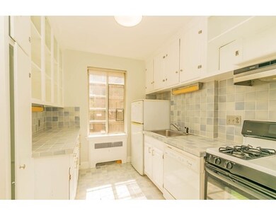 97 Strathmore Rd unit 5, Brighton, MA 02135 - photo 2