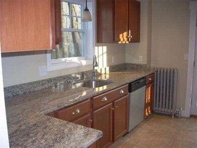 7 Hampshire Cir, Methuen, MA 01844 - photo 3