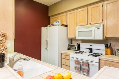 26603 Shasta Dr, Valencia, CA 91354 - photo 7