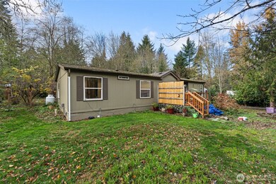 821 Tipsoo Loop S unit A, Rainier, WA 98576 - photo 2