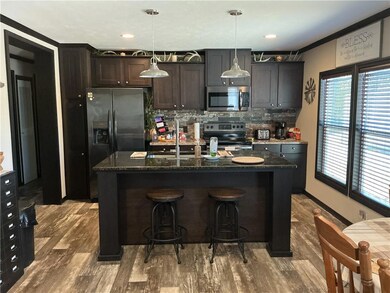 2183 165th St, Fort Scott, KS 66701 - photo 5