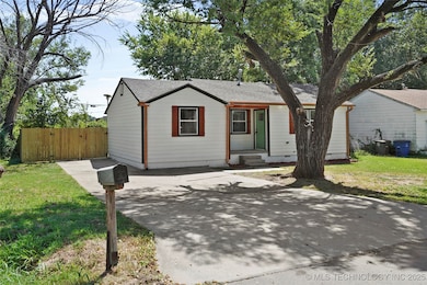 1645 N College Ave, Tulsa, OK 74110 - photo 2
