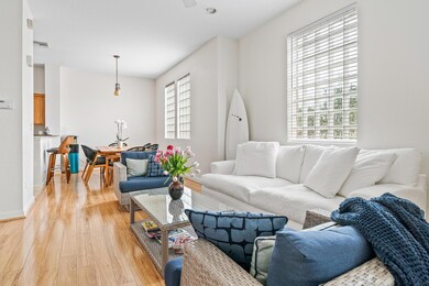 690 Pacific Grove Dr unit 6, West Palm Beach, FL 33401 - photo 3