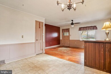 1199 Warm Spring Rd, Chambersburg, PA 17202 - photo 5