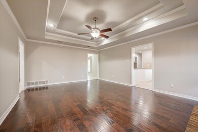 7921 Lynda Ln, North Richland Hills, TX 76180 - photo 6