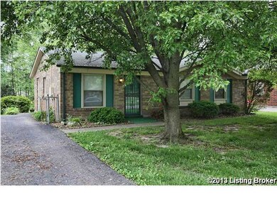 6808 Vandre Ave, Louisville, KY 40228 - photo 2