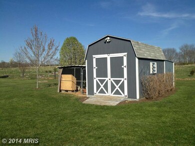 132 Bedrock Ln, Berryville, VA 22611 - photo 5