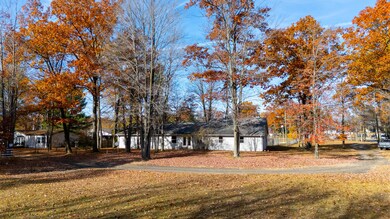 2385 W Houghton Lake Dr, Houghton Lake, MI 48629 - photo 7