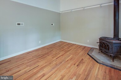 2008 Wildwood Dr, Wilmington, DE 19805 - photo 5