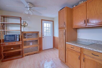 Kitchen 3 (2)