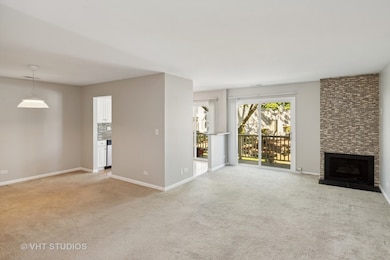 375 Springlake Ln unit C, Aurora, IL 60504 - photo 2