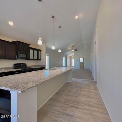 358564666_195368653505856_47015049560284