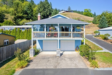 117 Driftwood Ave, Garibaldi, OR 97118 - photo 2